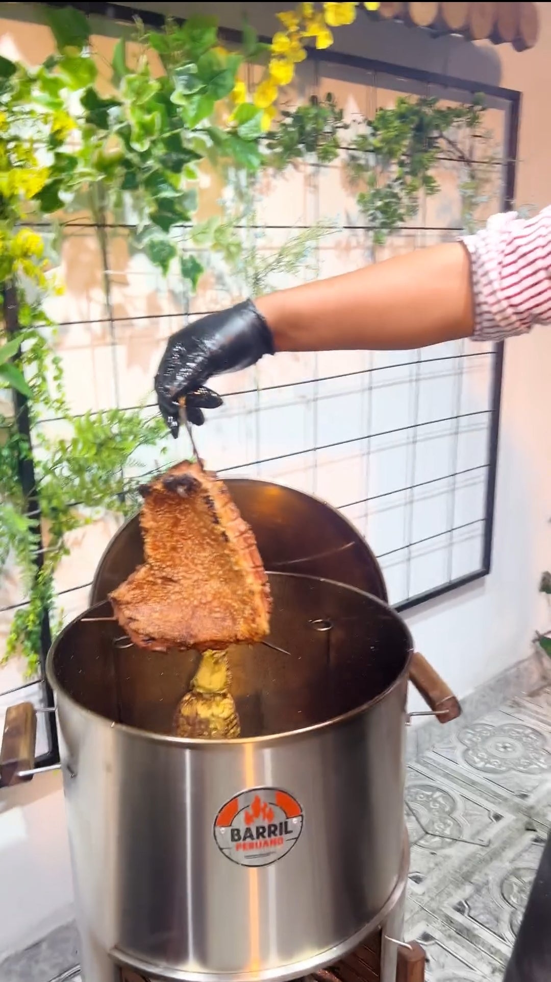 ASADOR BARRIL MEDIANO ACERO INOXIDABLE 304 - LA REVOLUCIÓN 3 EN 1