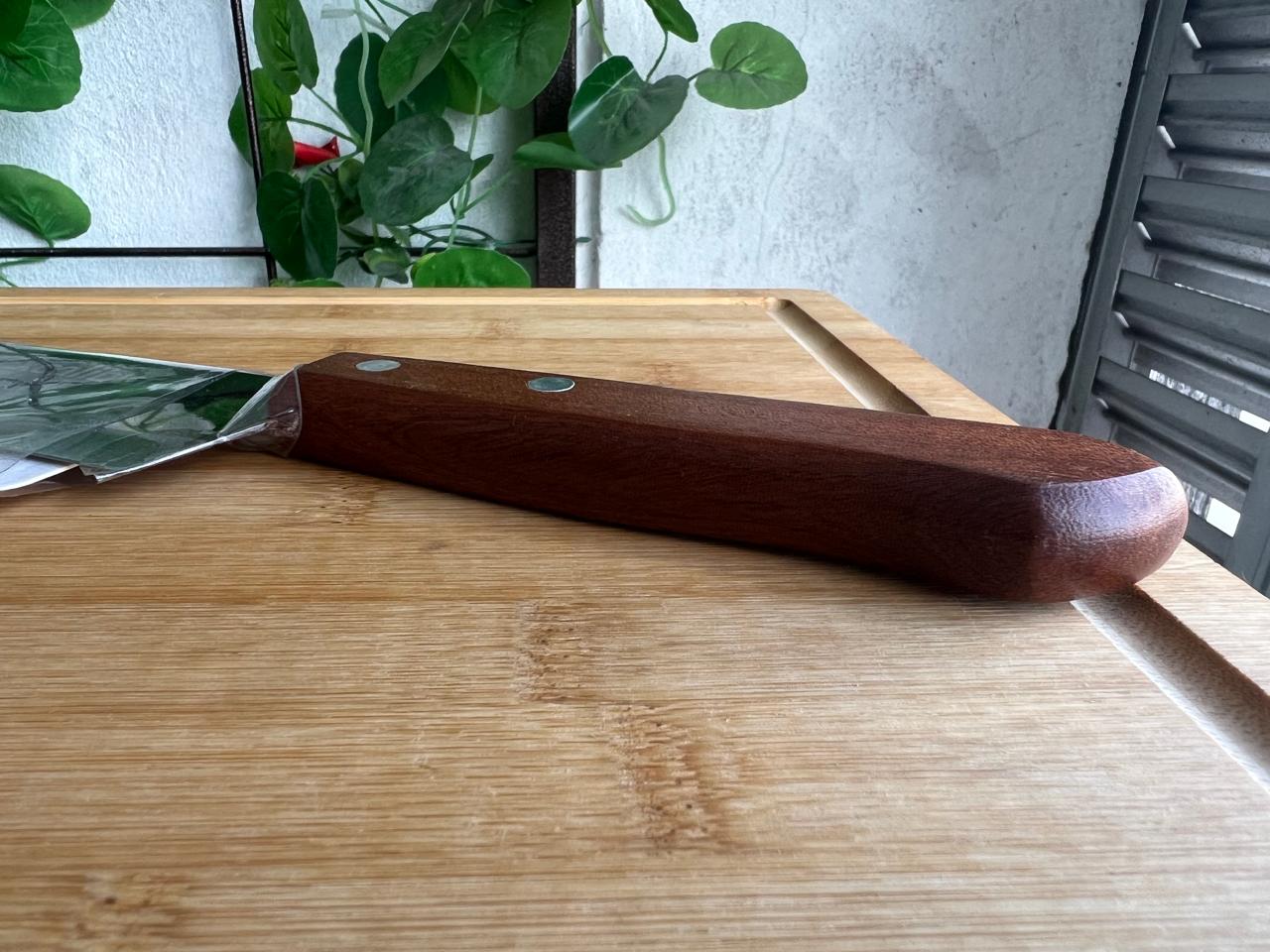 Cuchillo mango de madera