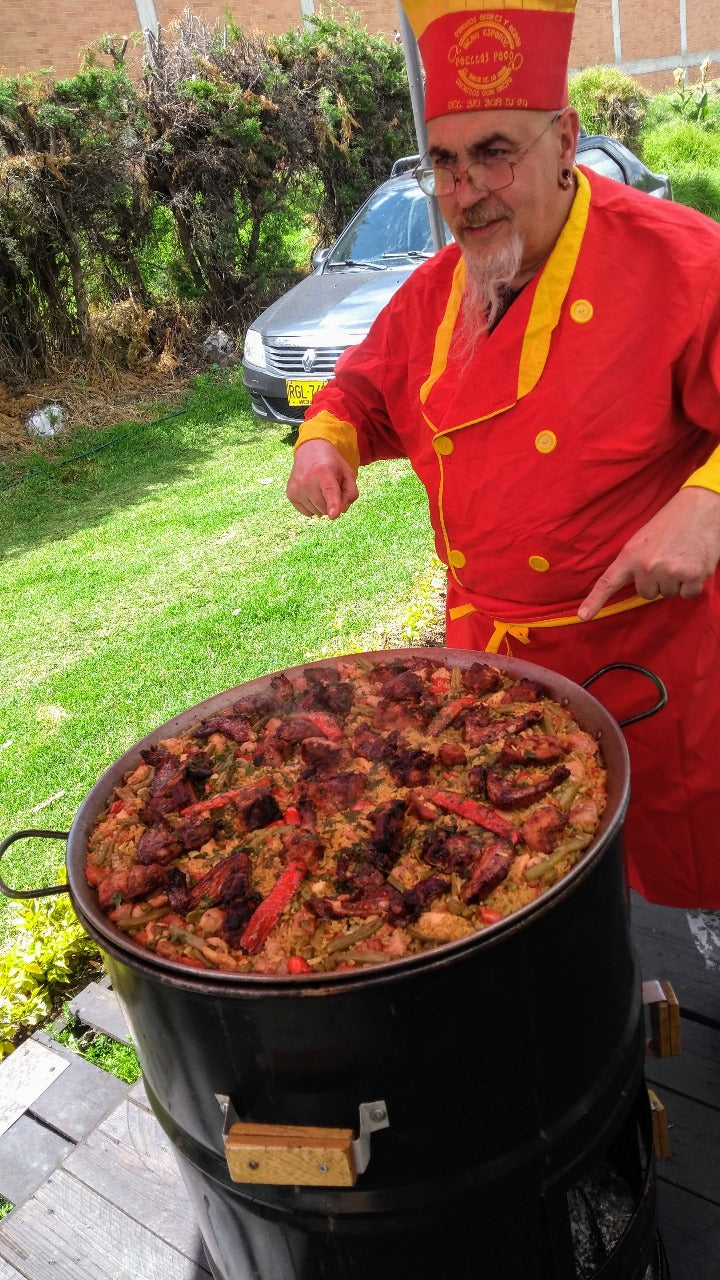 Barril profesional encendido – ideal para largas jornadas de asado